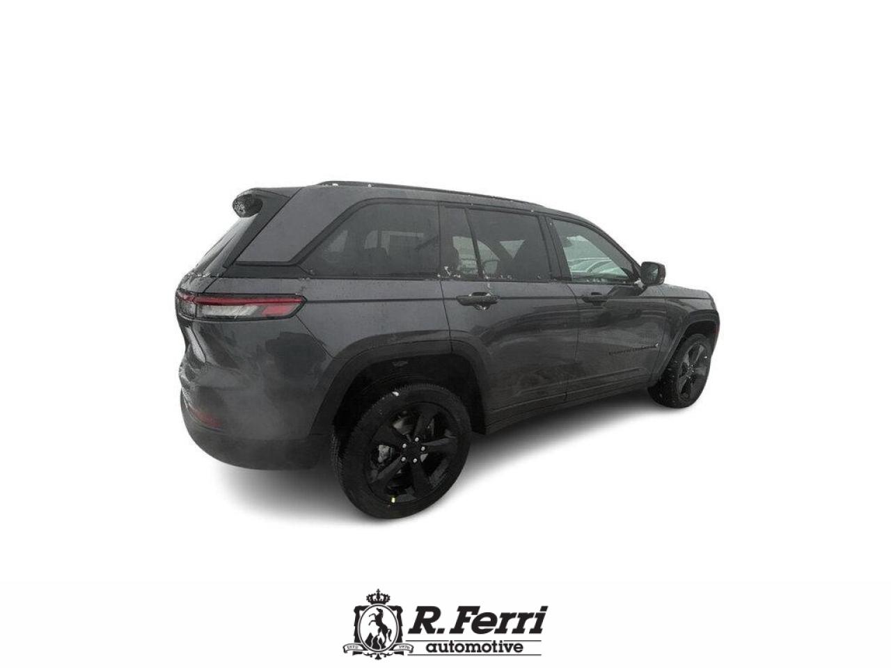 2025 Jeep Grand Cherokee Laredo 4dr 4x4 Photo