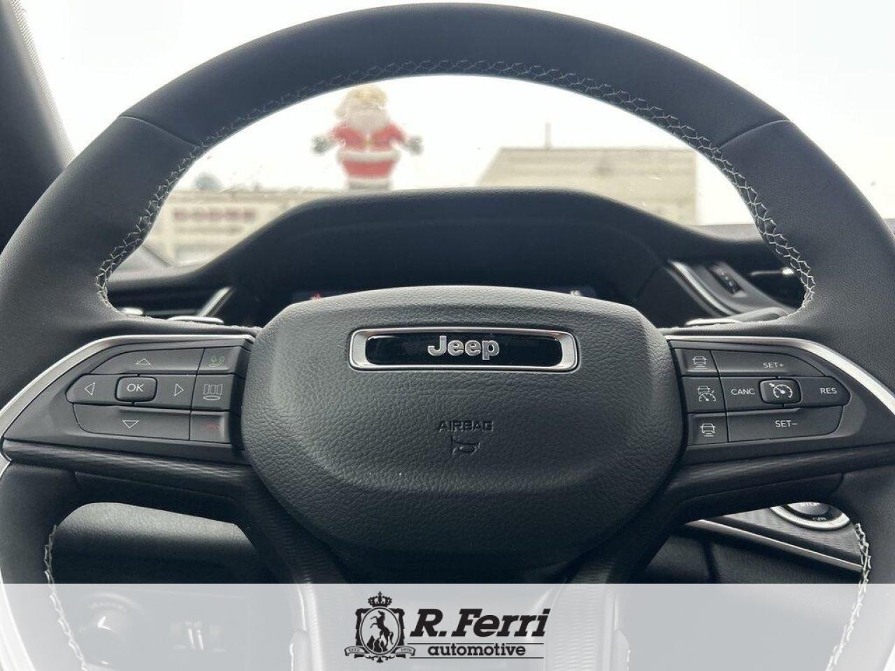 2025 Jeep Grand Cherokee Laredo 4dr 4x4 Photo