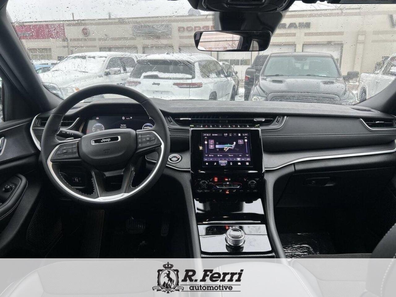 2025 Jeep Grand Cherokee Laredo 4dr 4x4 Photo