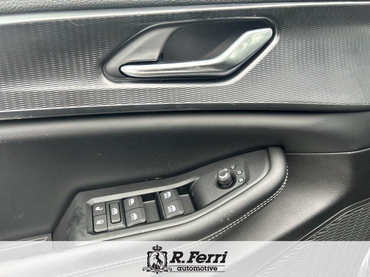 2025 Jeep Grand Cherokee Laredo 4dr 4x4 Photo