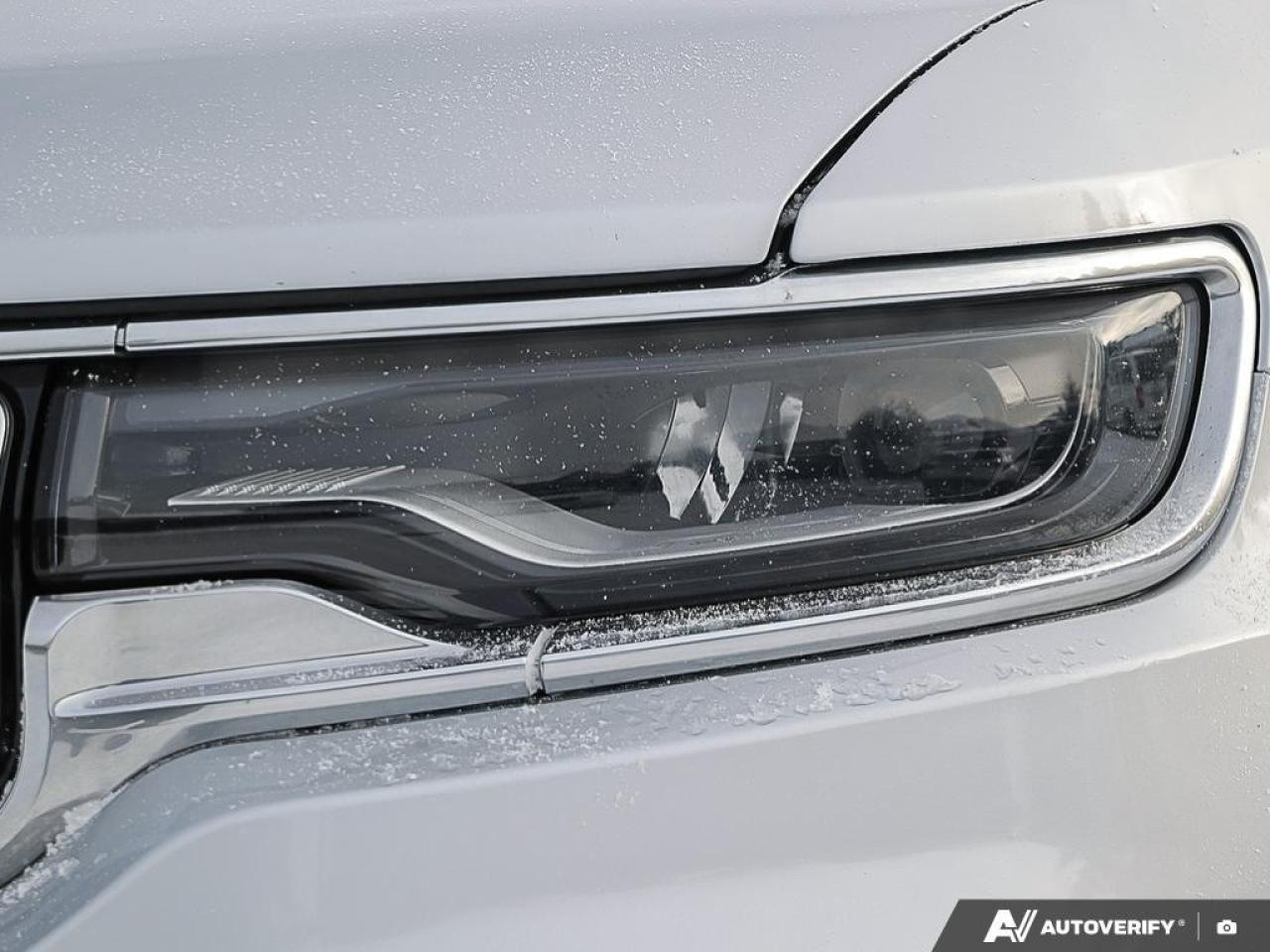 2022 Jeep Wagoneer Series III 4x4 Photo