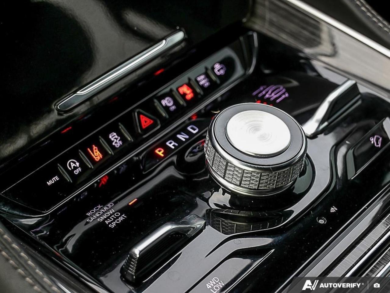 2022 Jeep Wagoneer Series III 4x4 Photo