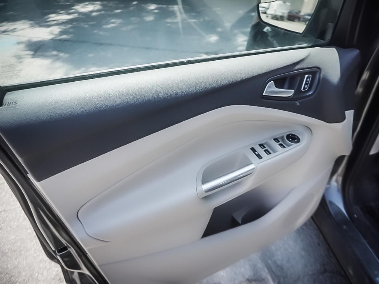 2016 Ford Escape  Photo