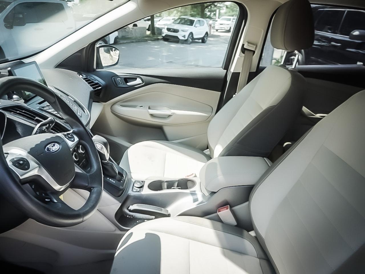 2016 Ford Escape  Photo