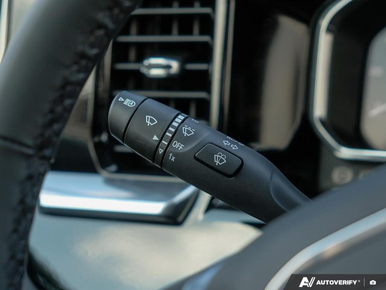 2026 GMC SIERRA 2500HD Crew Cab Standard Box 4-Wheel Drive SLE Photo