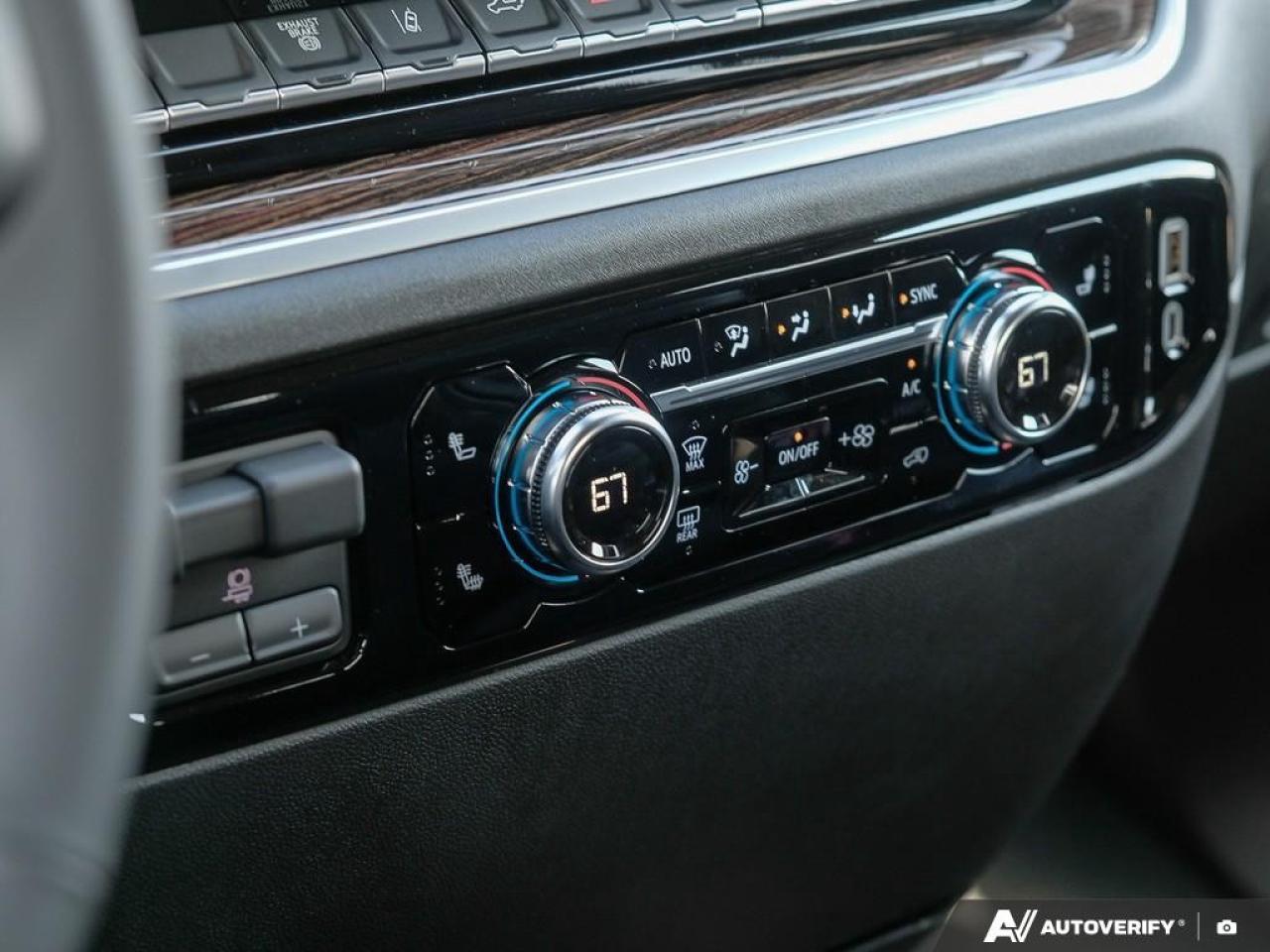 2026 GMC SIERRA 2500HD Crew Cab Standard Box 4-Wheel Drive SLE Photo