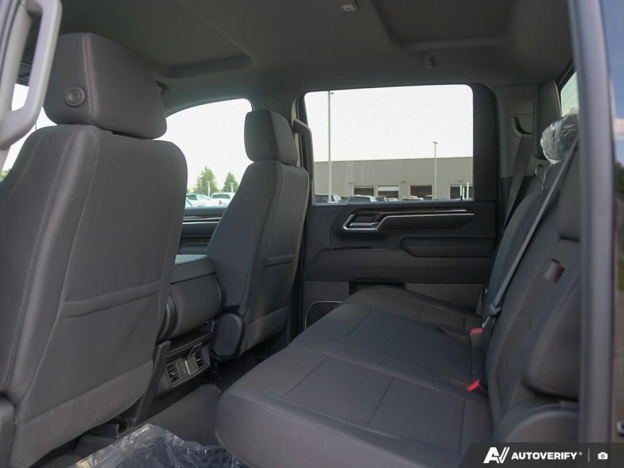 2026 GMC SIERRA 2500HD Crew Cab Standard Box 4-Wheel Drive SLE Photo