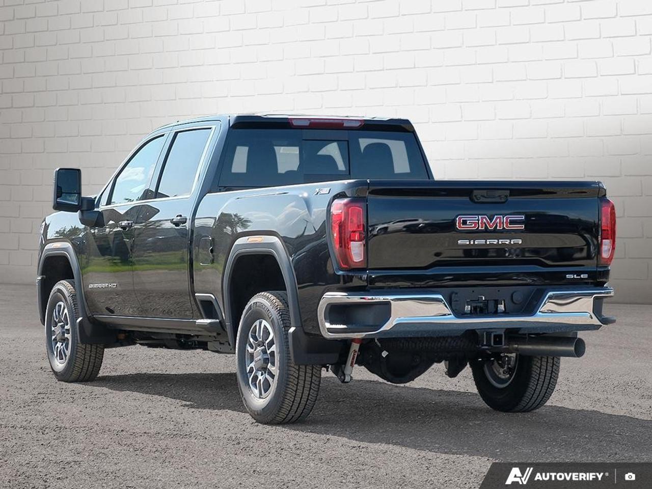 2026 GMC SIERRA 2500HD Crew Cab Standard Box 4-Wheel Drive SLE Photo2