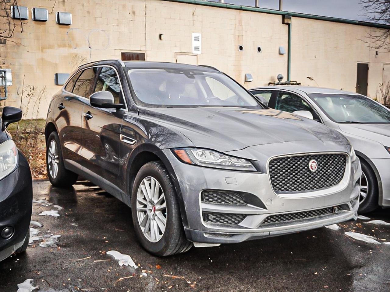 2018 Jaguar F-PACE  Photo