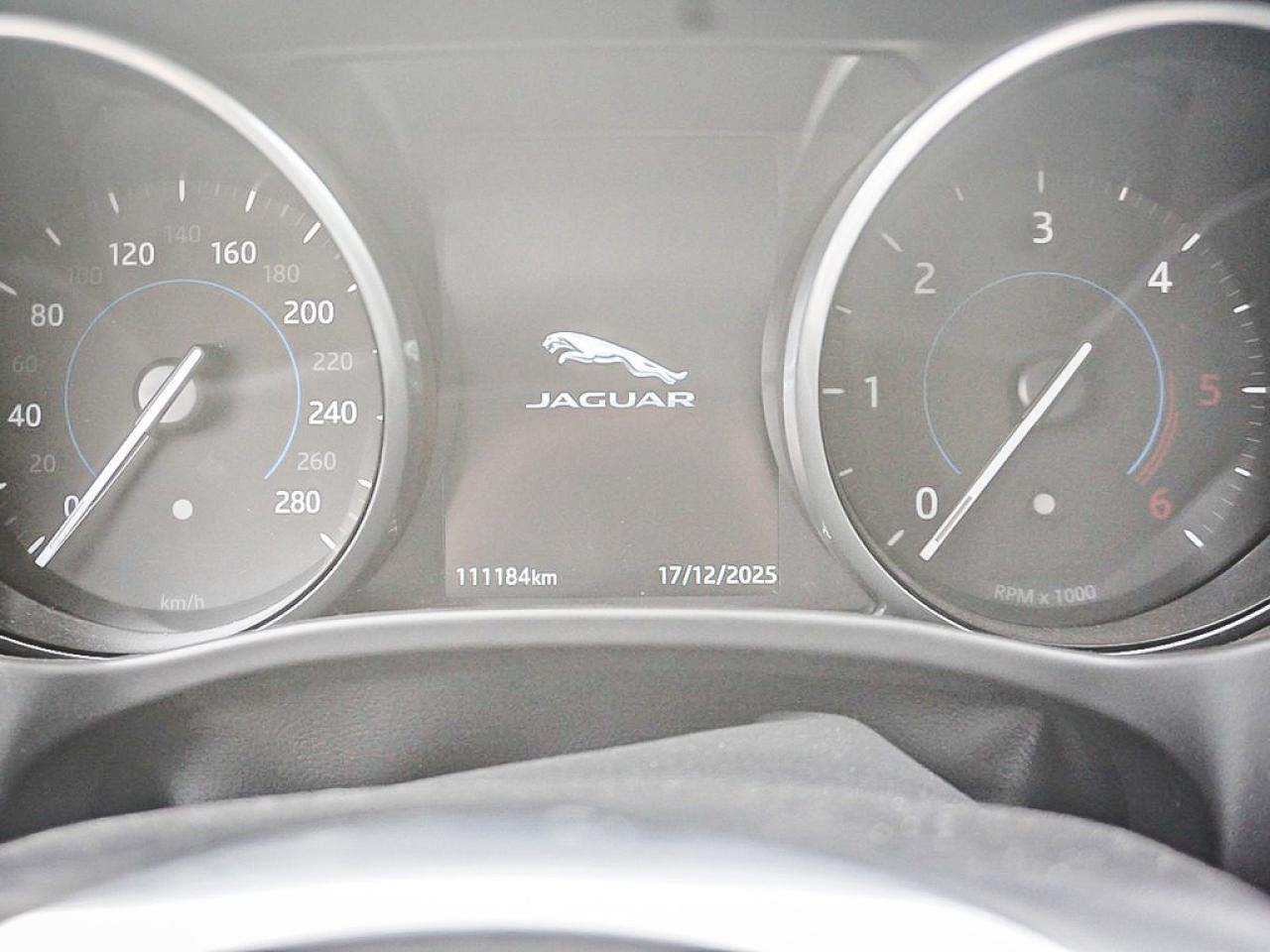 2018 Jaguar F-PACE  Photo