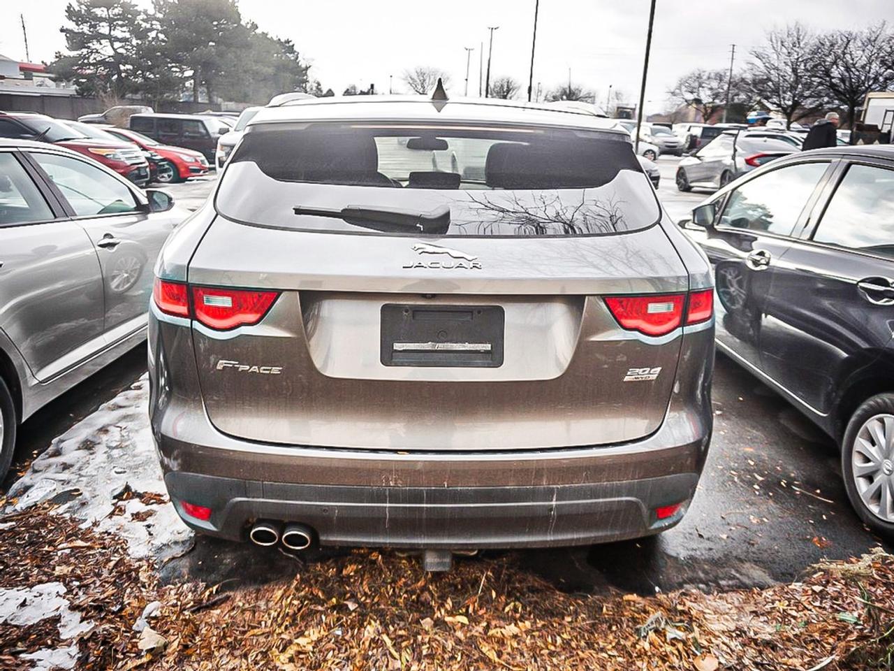 2018 Jaguar F-PACE  Photo4