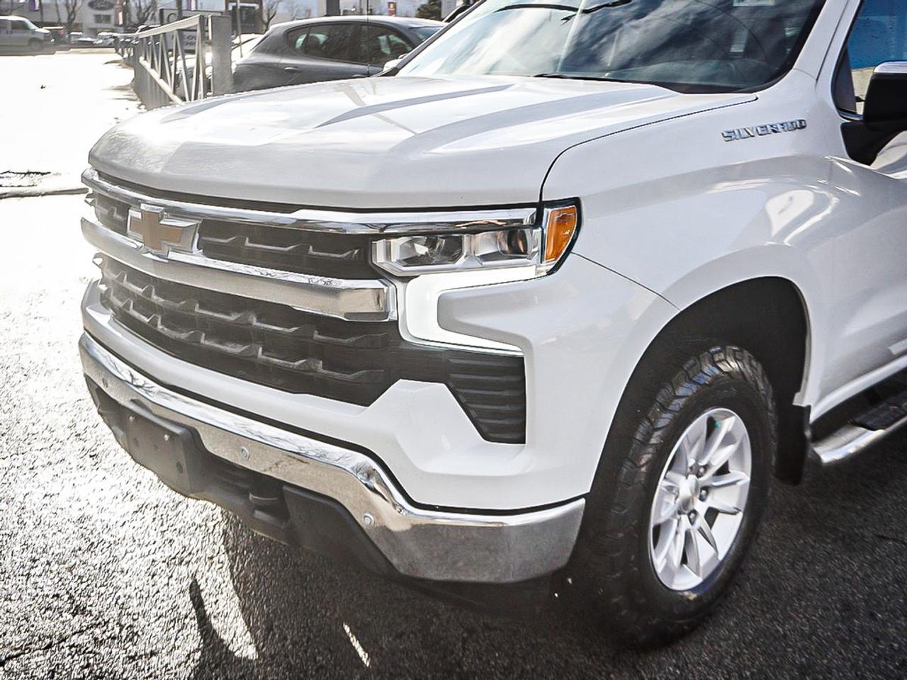 2024 Chevrolet Silverado 1500  Photo3
