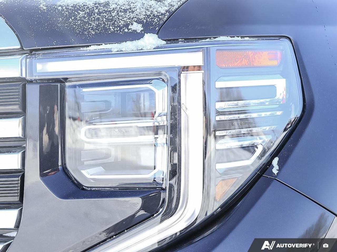 2026 GMC Sierra 1500 Crew Cab Short Box 4-Wheel Drive SLT Photo