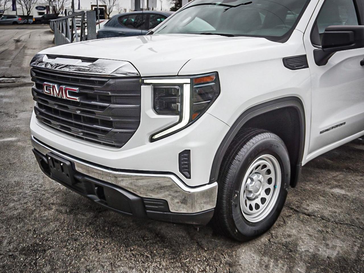 2024 GMC Sierra 1500  Photo3