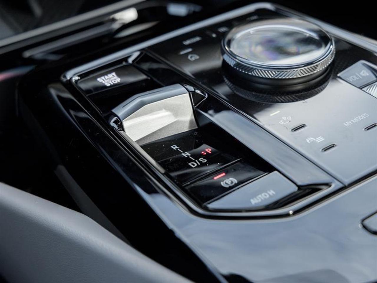 2026 BMW 530 i xDrive 4dr All-Wheel Drive Sedan Photo