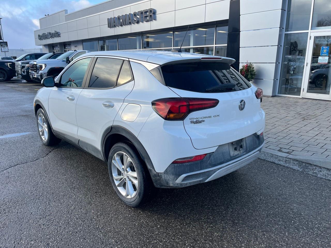 2021 Buick Encore GX Preferred FWD Photo3