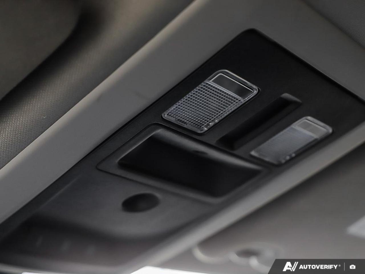 2023 RAM 1500 Classic SLT 4X4 CREW CAB 6'4" BOX Photo