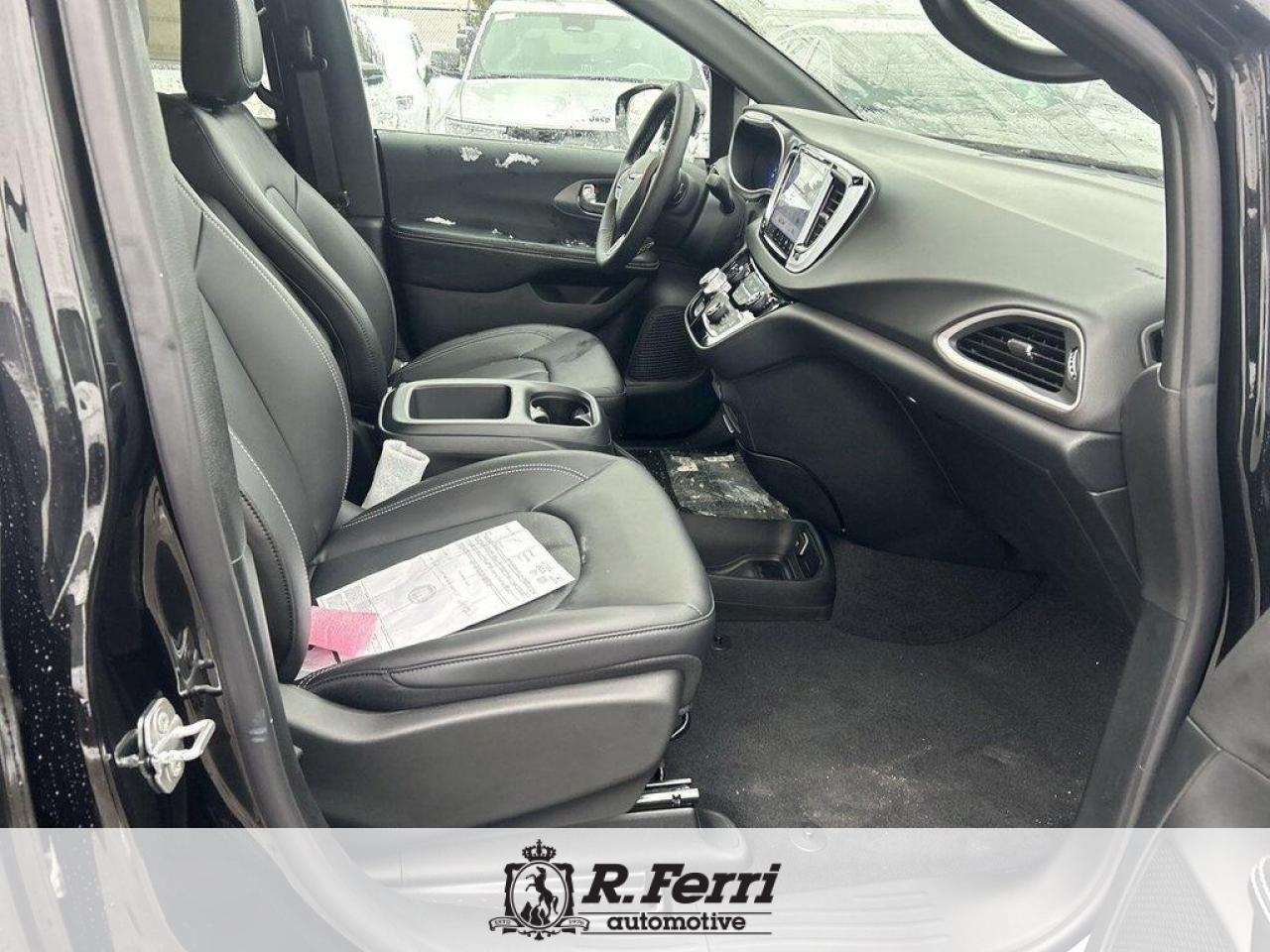 2026 Chrysler Grand Caravan SXT Front-Wheel Drive Passenger Van Photo