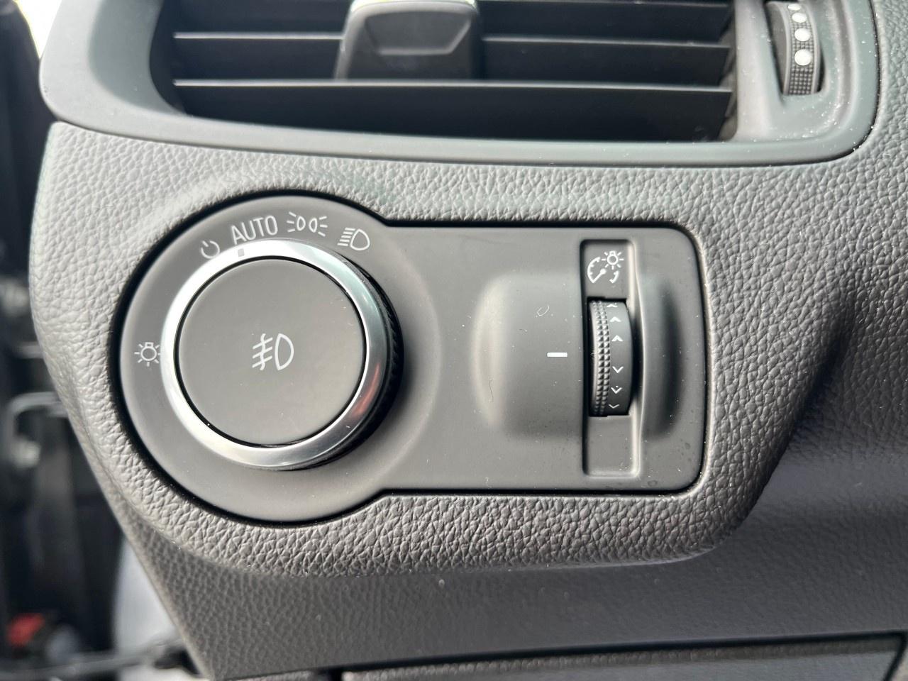 2020 Buick Envision AWD 4dr Essence Photo