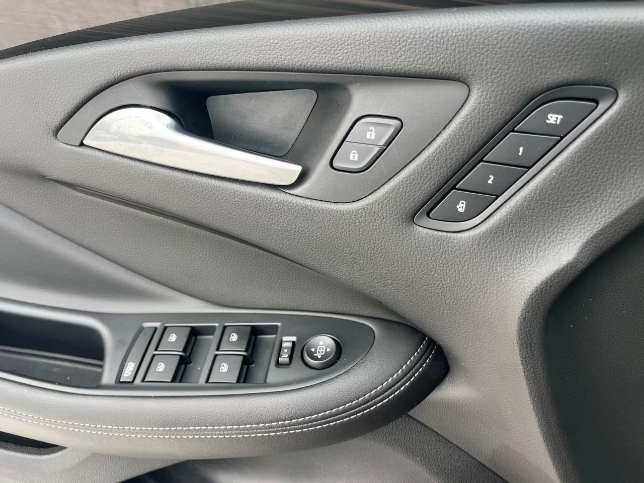 2020 Buick Envision AWD 4dr Essence Photo