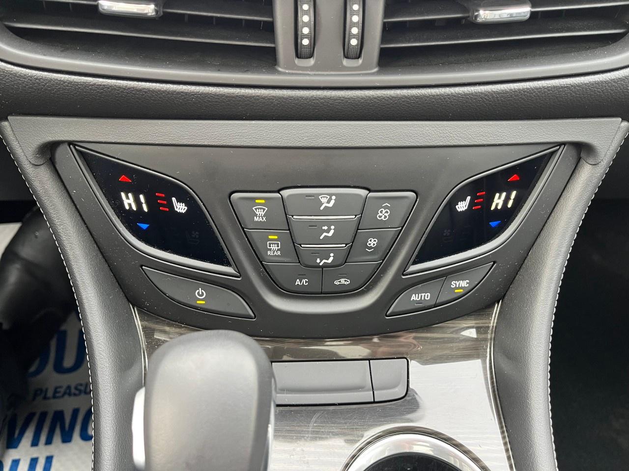 2020 Buick Envision AWD 4dr Essence Photo