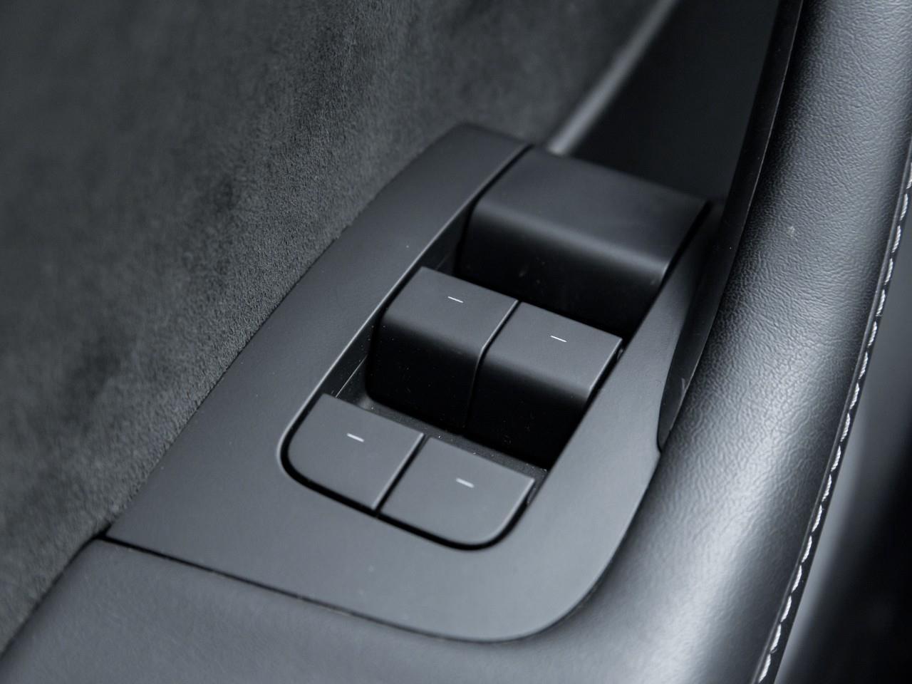 2022 Tesla Model Y Long Range 4dr All-Wheel Drive Sport Utility Photo