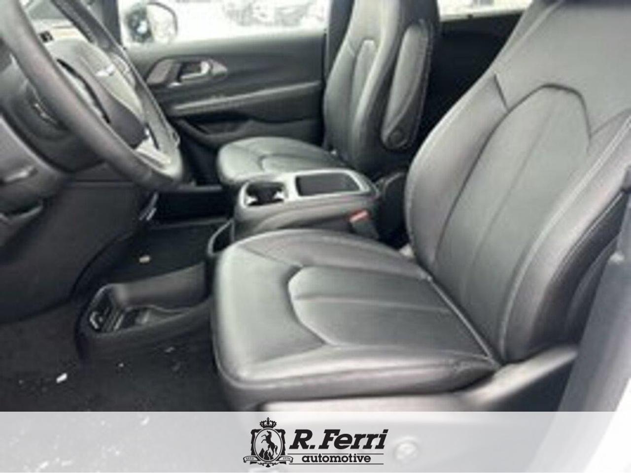 2026 Chrysler Grand Caravan SXT Front-Wheel Drive Passenger Van Photo