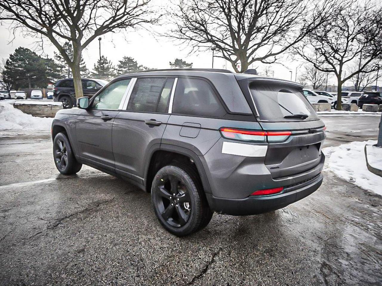2025 Jeep Grand Cherokee  Photo