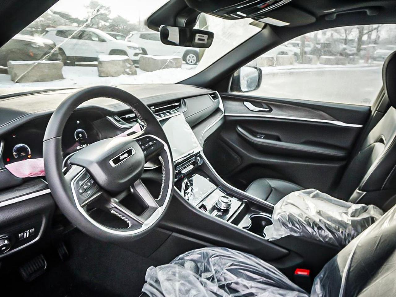 2025 Jeep Grand Cherokee  Photo