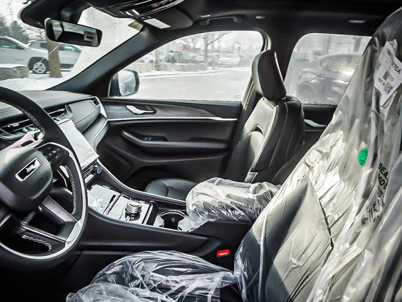 2025 Jeep Grand Cherokee  Photo