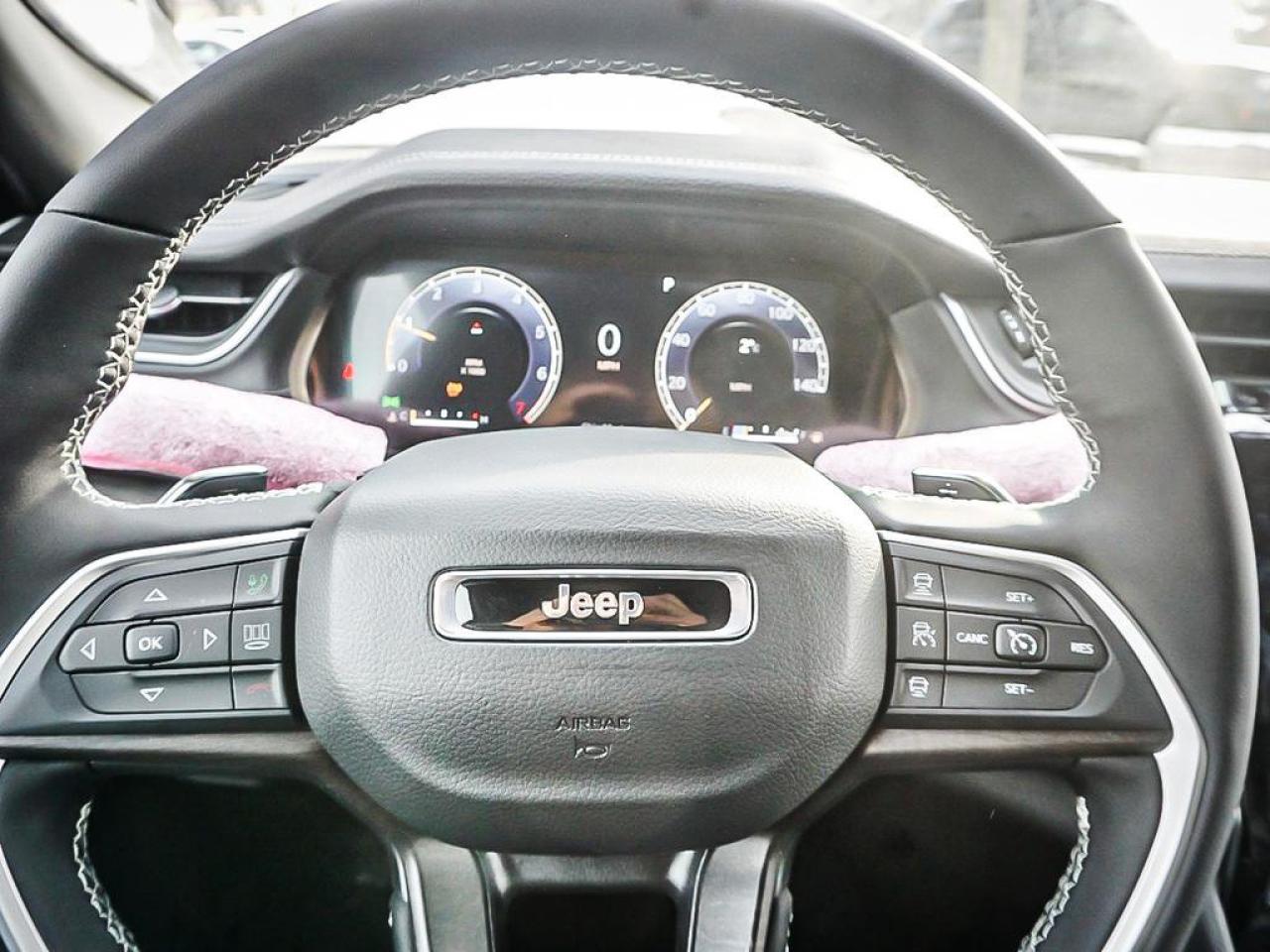 2025 Jeep Grand Cherokee  Photo