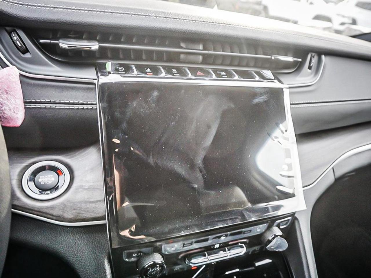 2025 Jeep Grand Cherokee  Photo