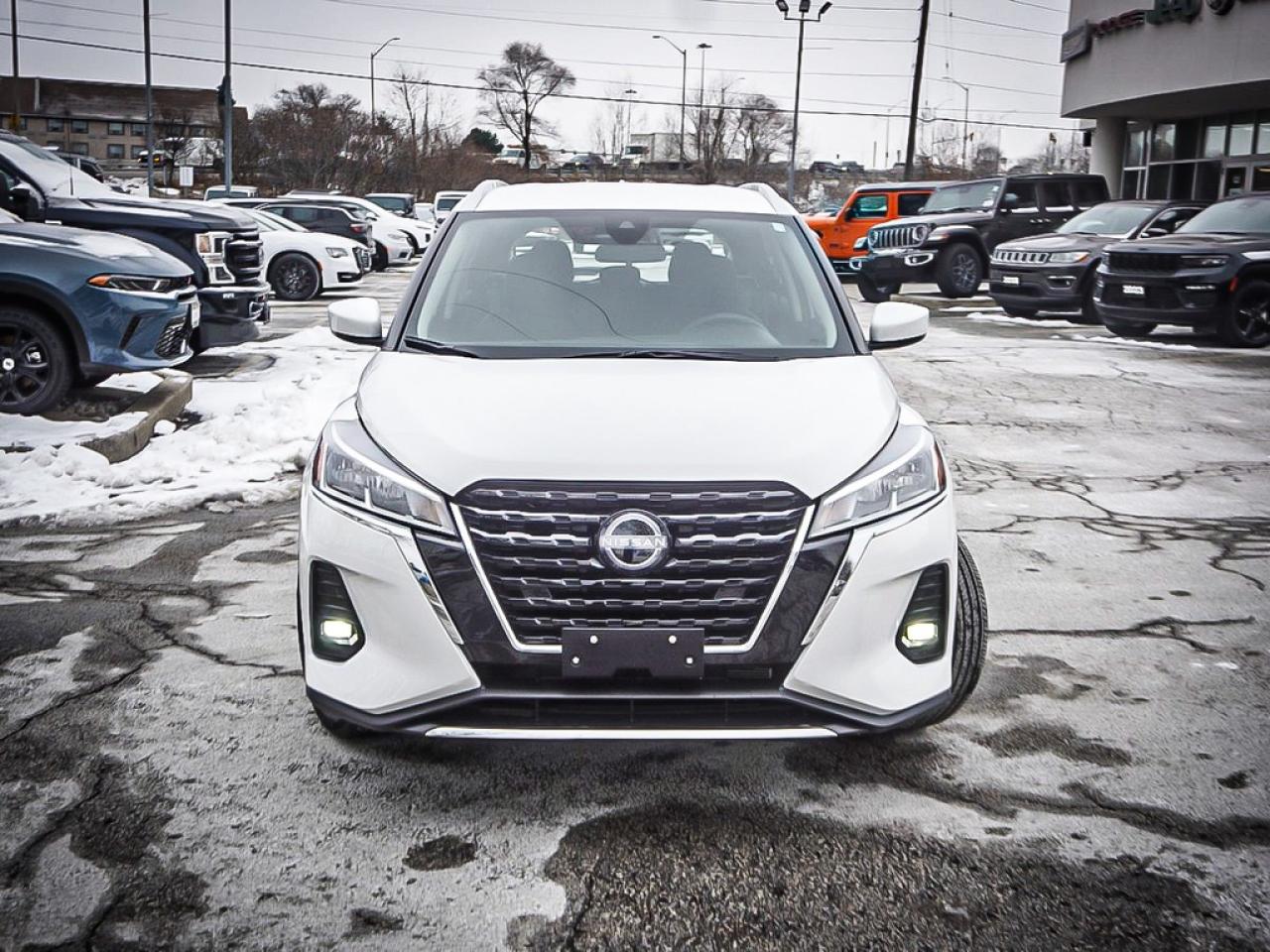 2023 Nissan Kicks  Photo