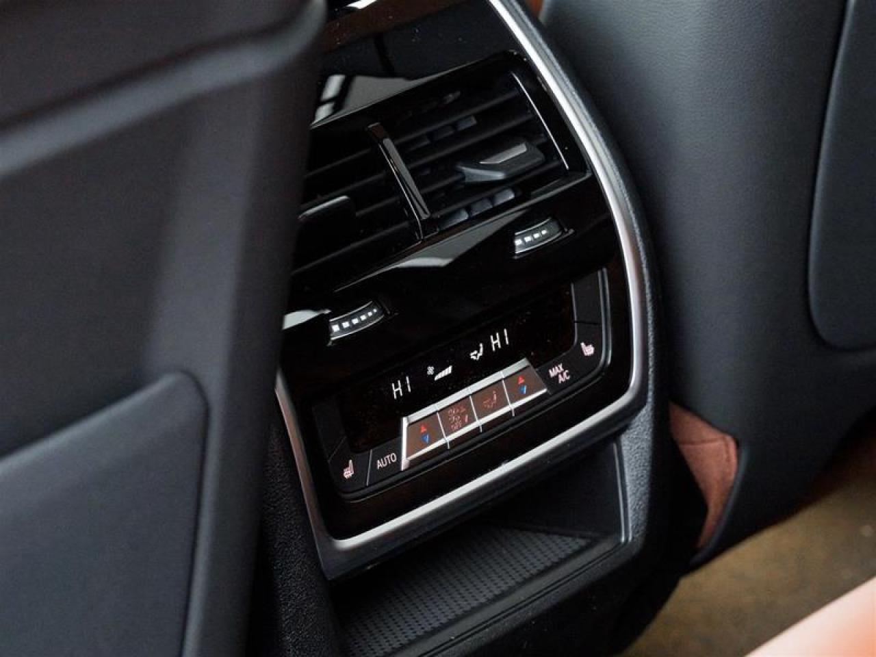 2026 BMW X5 M60i xDrive 4dr All-Wheel Drive Sports Activity Vehicle Photo