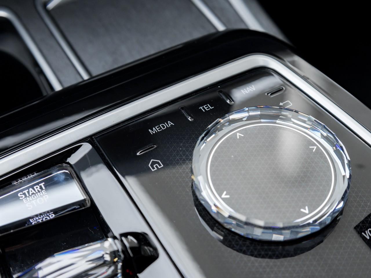 2023 BMW 760 i xDrive 4dr All-Wheel Drive Sedan Photo
