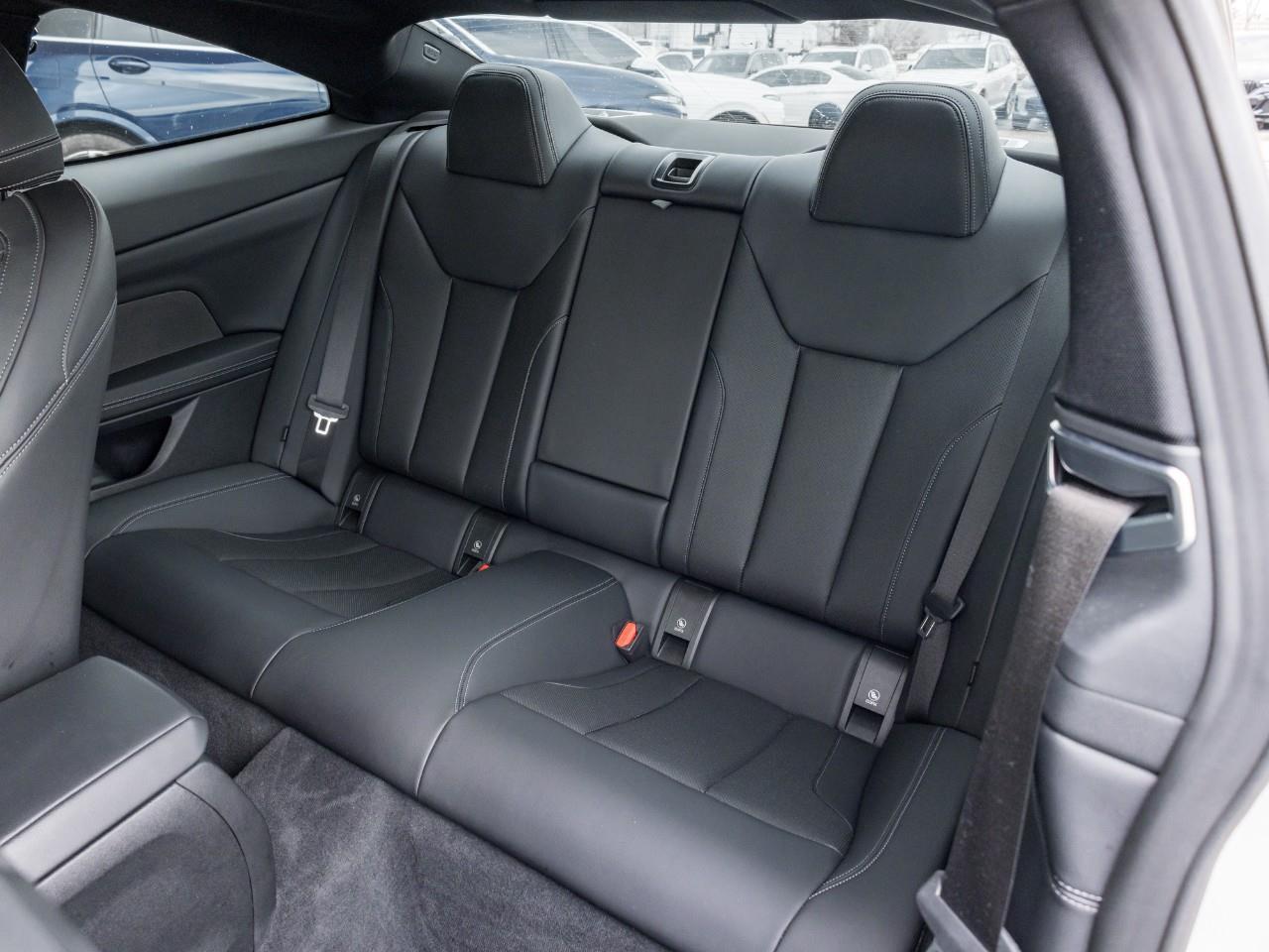 2022 BMW M440 i xDrive 2dr All-Wheel Drive Coupe Photo