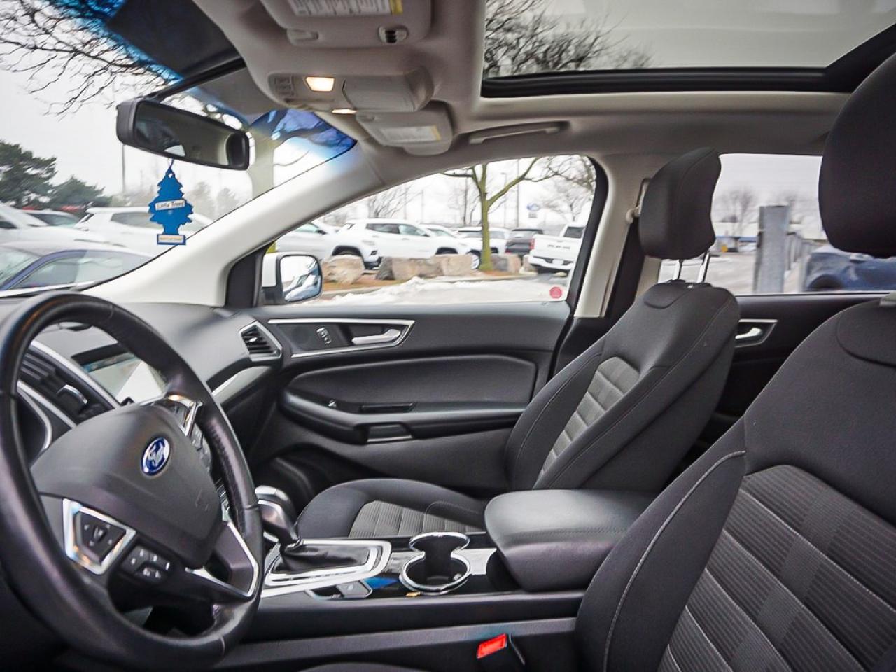 2017 Ford Edge  Photo