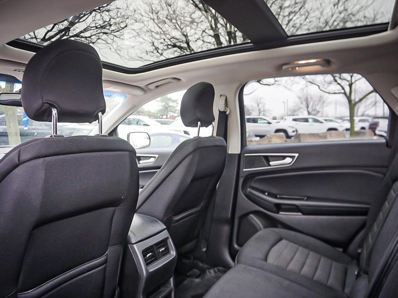 2017 Ford Edge  Photo