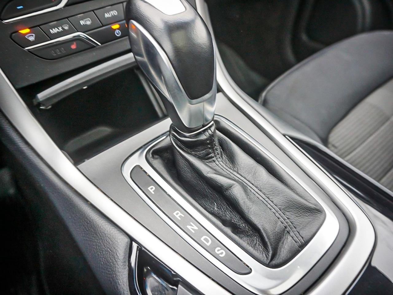 2017 Ford Edge  Photo