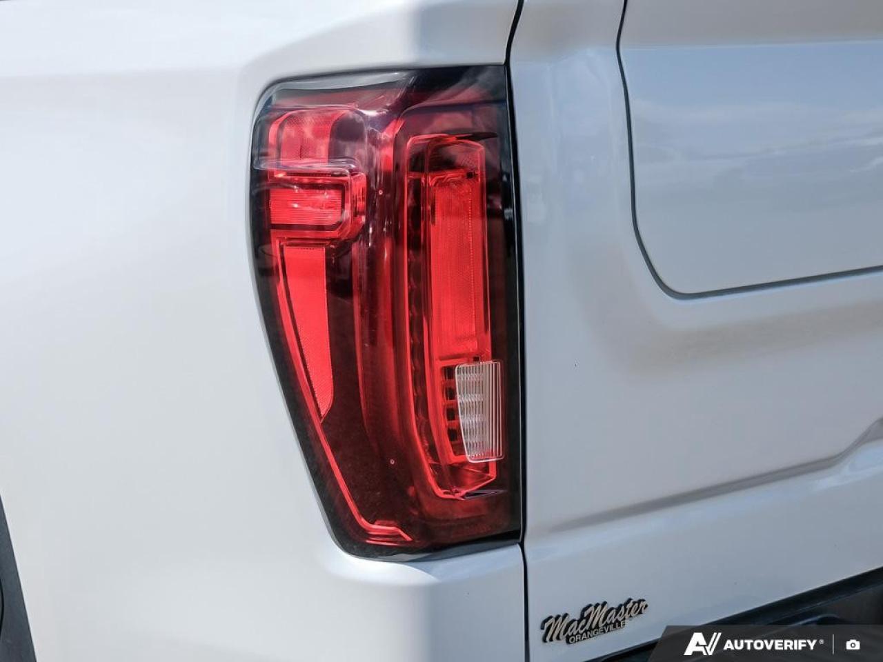 2024 GMC Sierra 1500 Crew Cab Short Box 4-Wheel Drive Denali Ultimate Photo