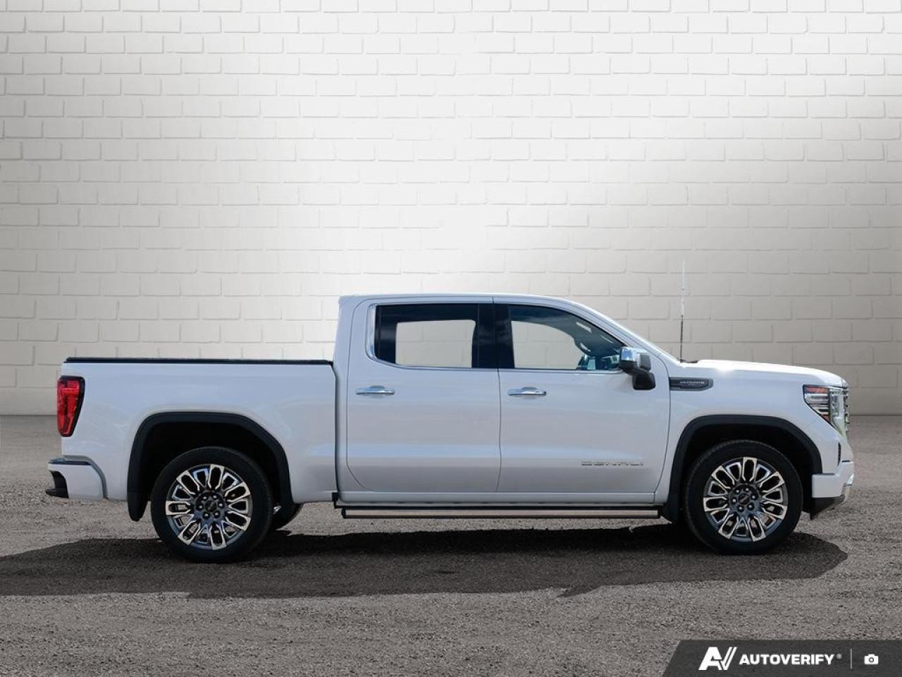 2024 GMC Sierra 1500 Crew Cab Short Box 4-Wheel Drive Denali Ultimate Photo