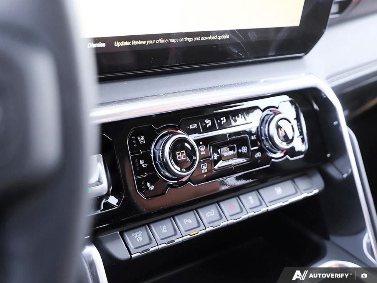 2026 GMC Sierra 3500HD 4WD Crew Cab Long Box Denali Ultimate Photo