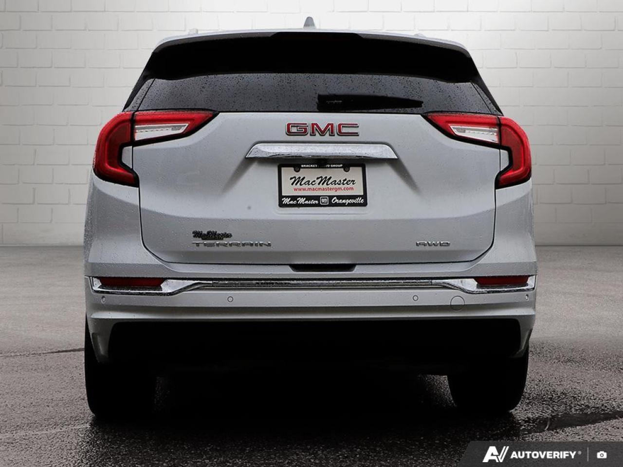 2022 GMC Terrain AWD Denali Photo