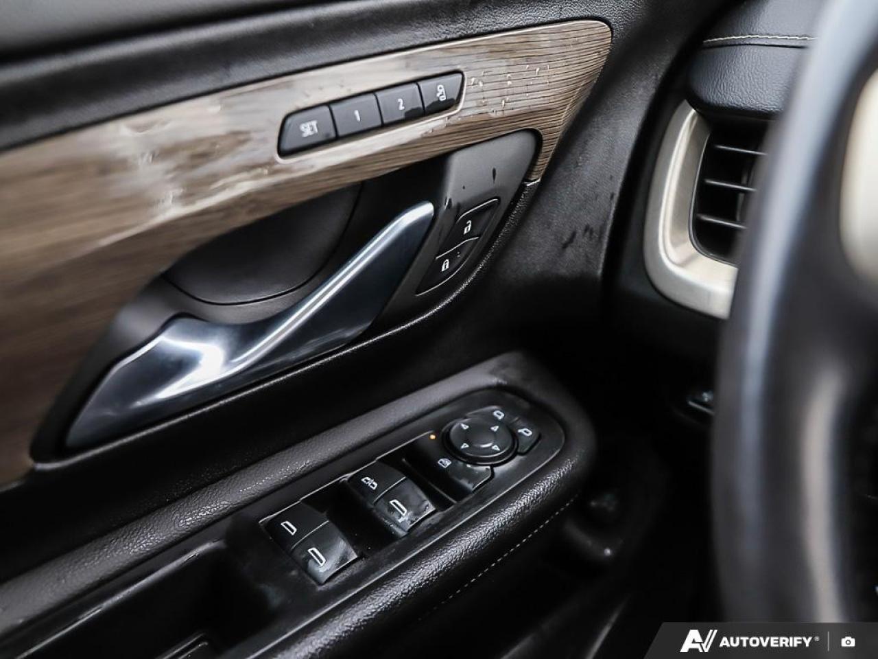 2022 GMC Terrain AWD Denali Photo