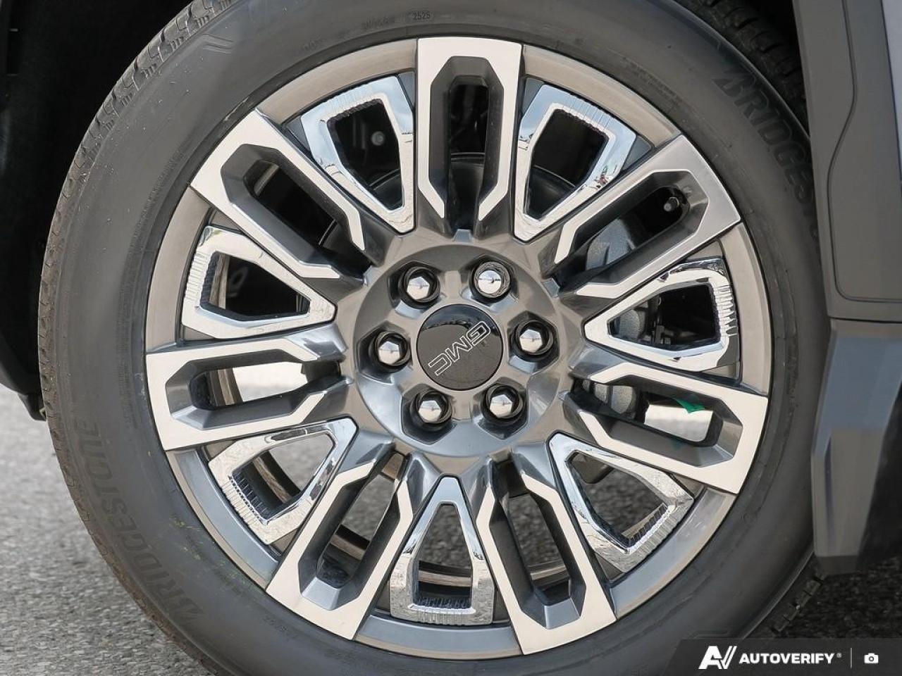 2026 GMC Sierra 1500 Crew Cab Short Box 4-Wheel Drive Denali Ultimate Photo