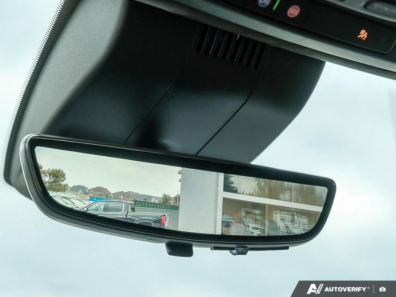 2026 GMC Sierra 1500 Crew Cab Short Box 4-Wheel Drive Denali Ultimate Photo