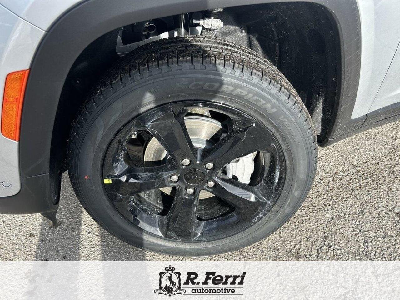 2025 Jeep Grand Cherokee Limited 4dr 4x4 Photo