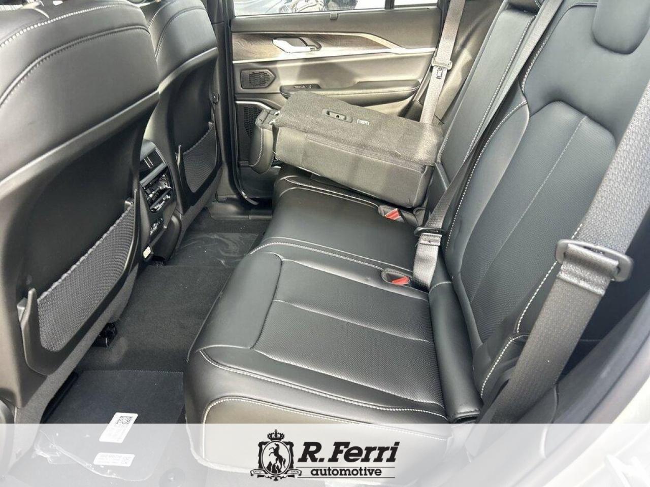 2025 Jeep Grand Cherokee Limited 4dr 4x4 Photo