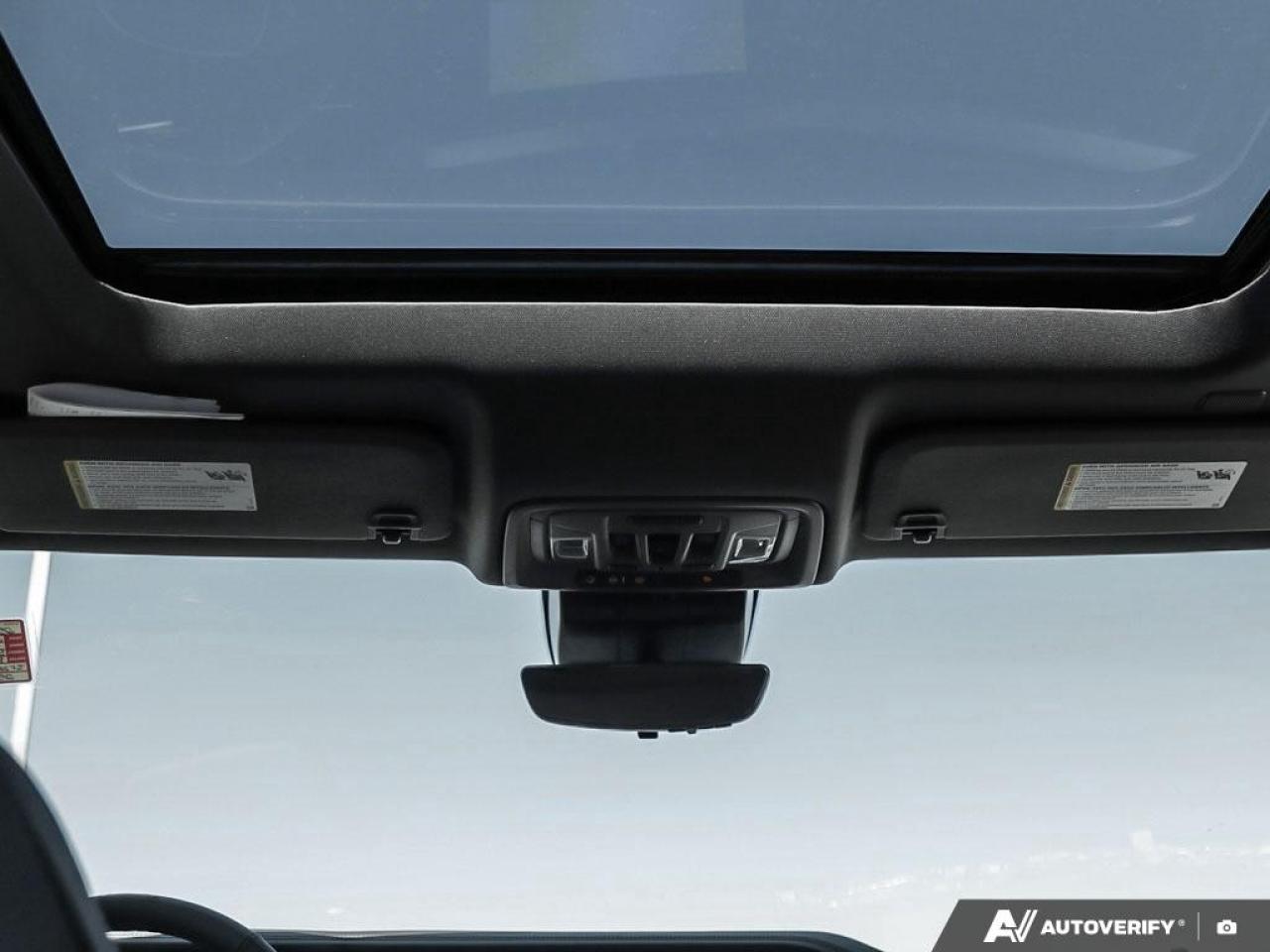 2025 GMC SIERRA 2500HD 4WD Crew Cab Standard Box Denali Photo