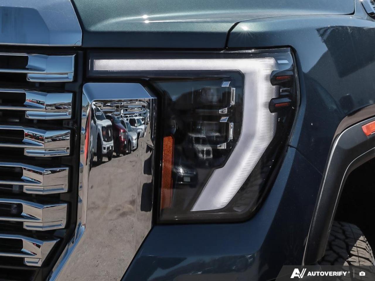 2025 GMC SIERRA 2500HD 4WD Crew Cab Standard Box Denali Photo